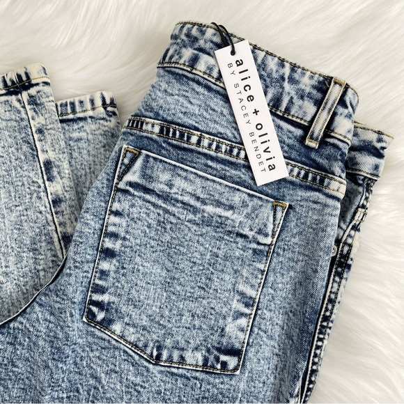 Alice + Olivia Denim - NWT Alice + Olivia Jane Acid Wash Distressed Skinny Jeans Size 30